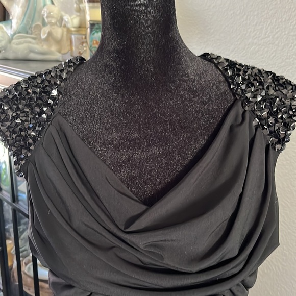 Calvin Klein low-cut ruched dress Calvin Klein size 10 beaded - Picture 3 of 8